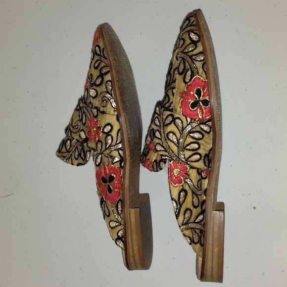 Free People gold and red Embroidered Mules size 38 - Picture 4 of 12